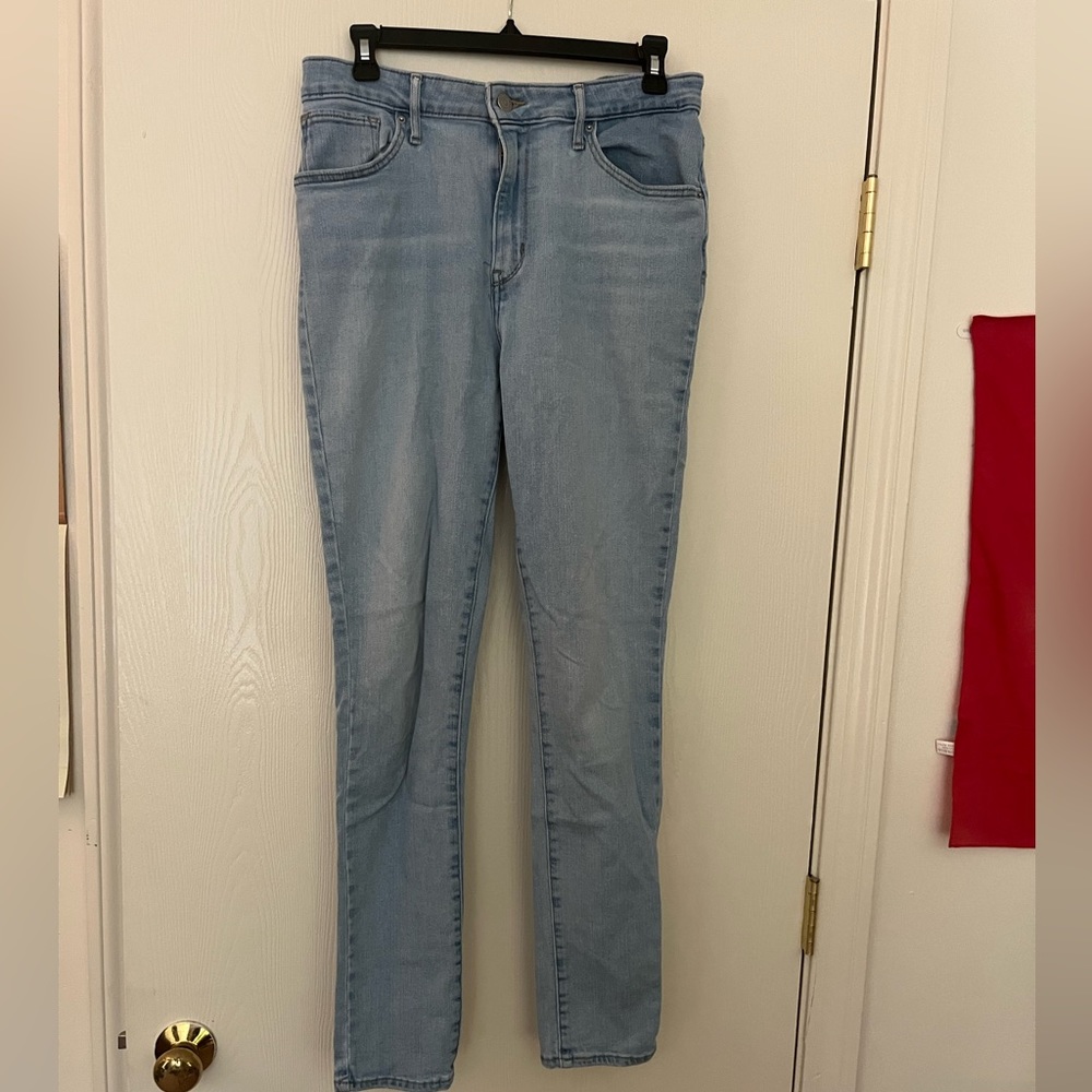 Light Blue Levi’s 721 High Rise Skinny Size 31